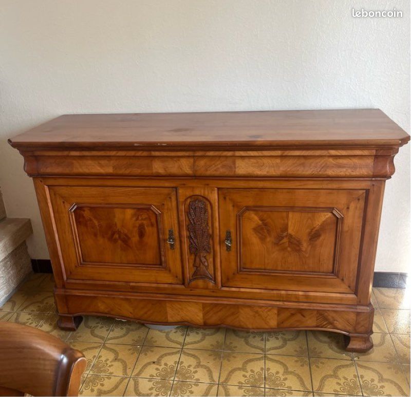 Buffet bas en merisier massif style Louis-Philippe (image 2)