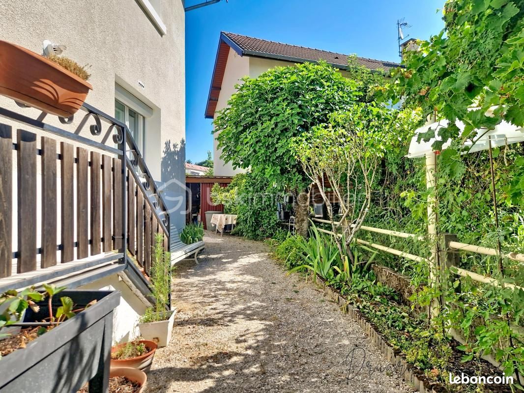 Maison 5 pièces 145 m² · à Claix · 145 m² · 405 000 €