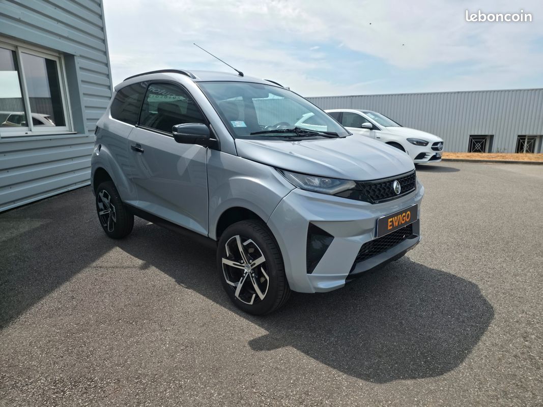 AIXAM CROSSOVER PREMIUM / CaMERA DE RECUL (image 13)