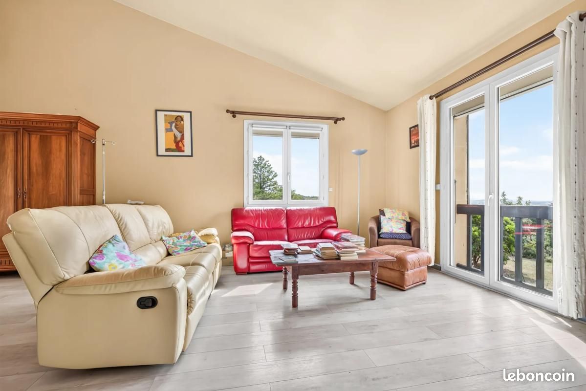 Maison 7 pièces 200 m² · à Châteauneuf-de-Gadagne · 200 m² · 586 000 €