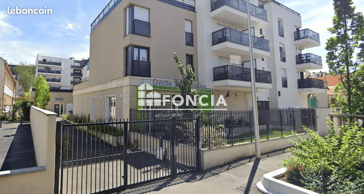 Parking · à Villemomble · 120 €/mois