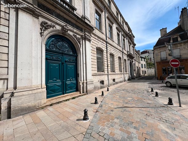 https://img.leboncoin.fr/api/v1/lbcpb1/images/fc/77/cf/fc77cf4b12478b34b1b680c519ecc375da271696.jpg?rule=ad-image