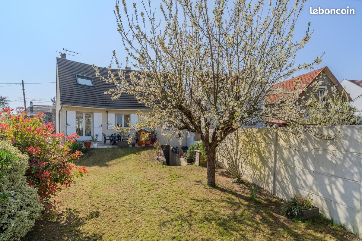 Maison 6 pièces 151 m² · à Champs-sur-Marne · 151 m² · 599 900 €
