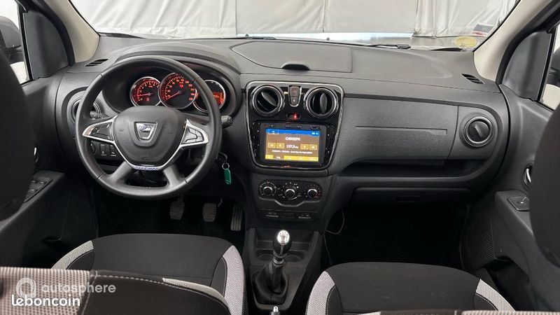 Dacia Lodgy 1.5 Blue dCi 115ch Stepway 7 places E6D-Full (image 11)