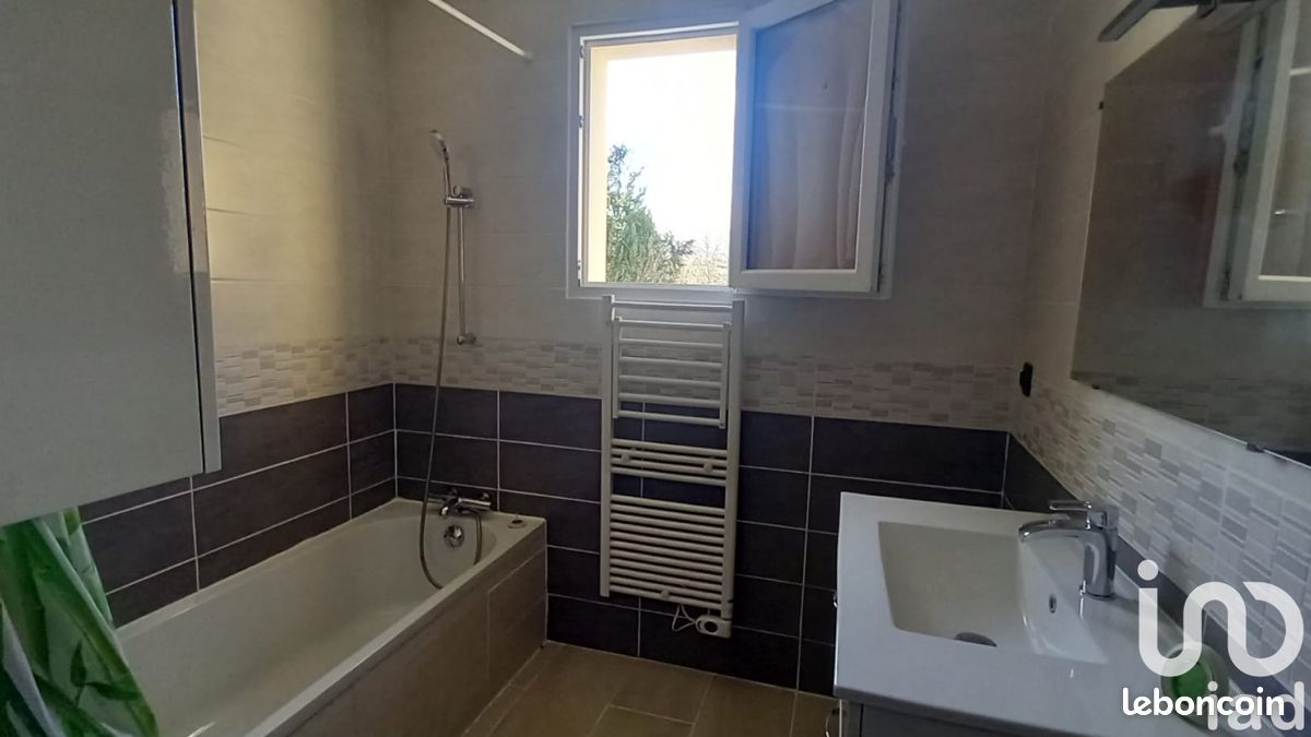 Maison 3 pièces 62 m² - La Couronne 16400 (image principale 6)
