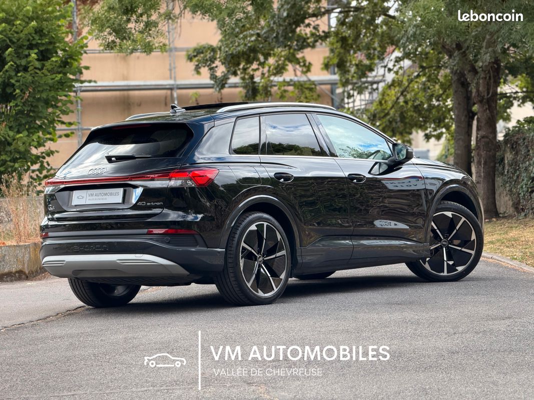 Q4 40 Design Luxe 82 Kwh | Français | Toit Pano - Jantes 21' - SONOS - Camera - Prépa attelage - Sièges chauffants - CarPlay - SOH 96% - Sort de révision, en stock - Garantie Audi 07/2027 (image 6)