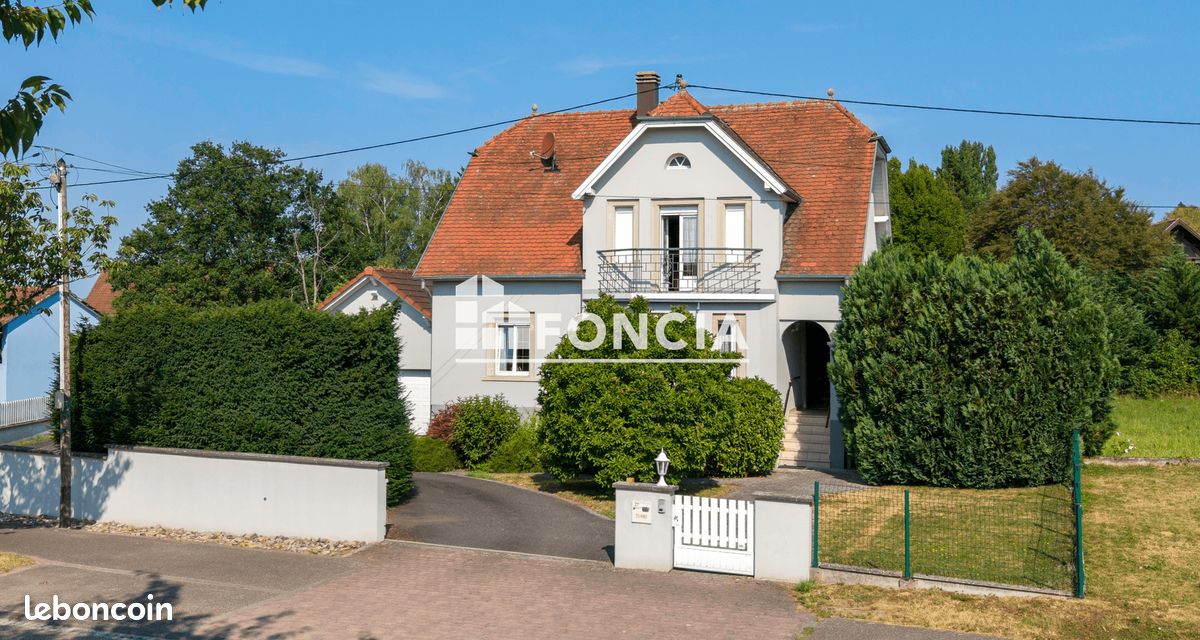 Maison 8 pièces 174 m² · à Surbourg · 174 m² · 290 000 €