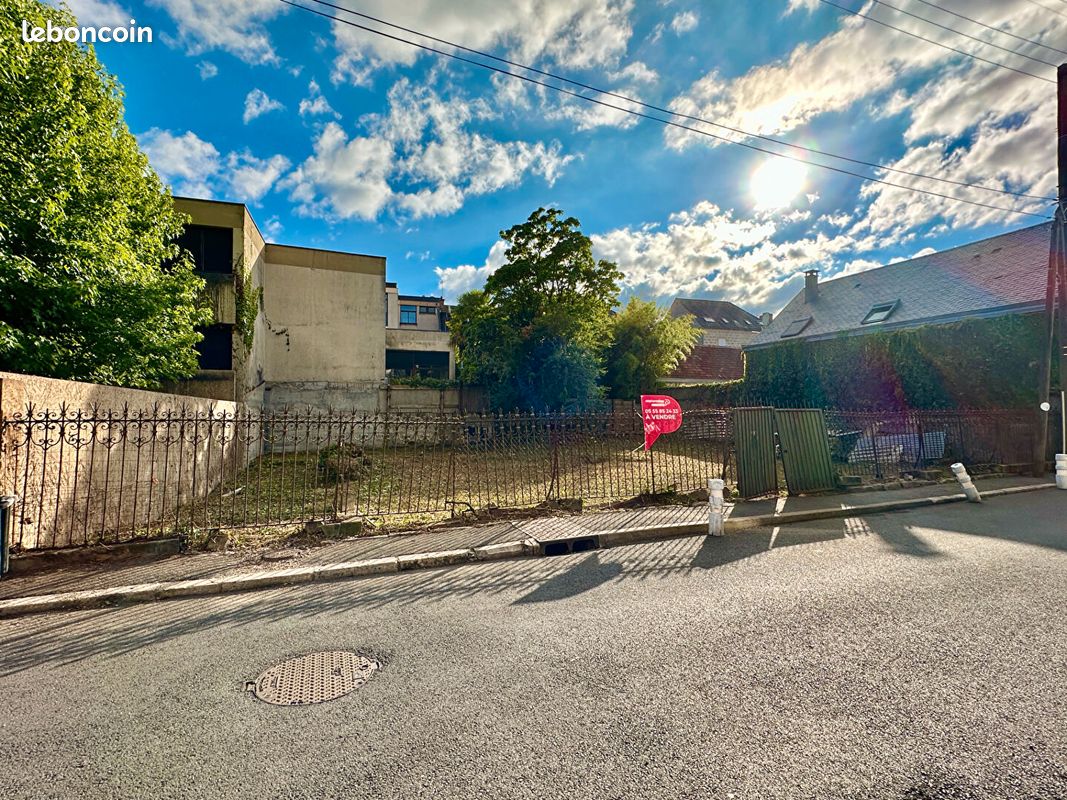 Terrain 379 m² · à Brive-la-Gaillarde · 379 m² · 102 000 €