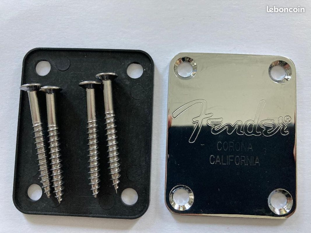 Plaque de manche FENDER Chrome 4 vis et sous plaque (image 1)