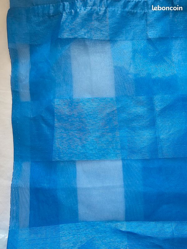 Lot de 2 voilages en organza bleus à carreaux – 150 x 250 cm – NEUFS (image 2)