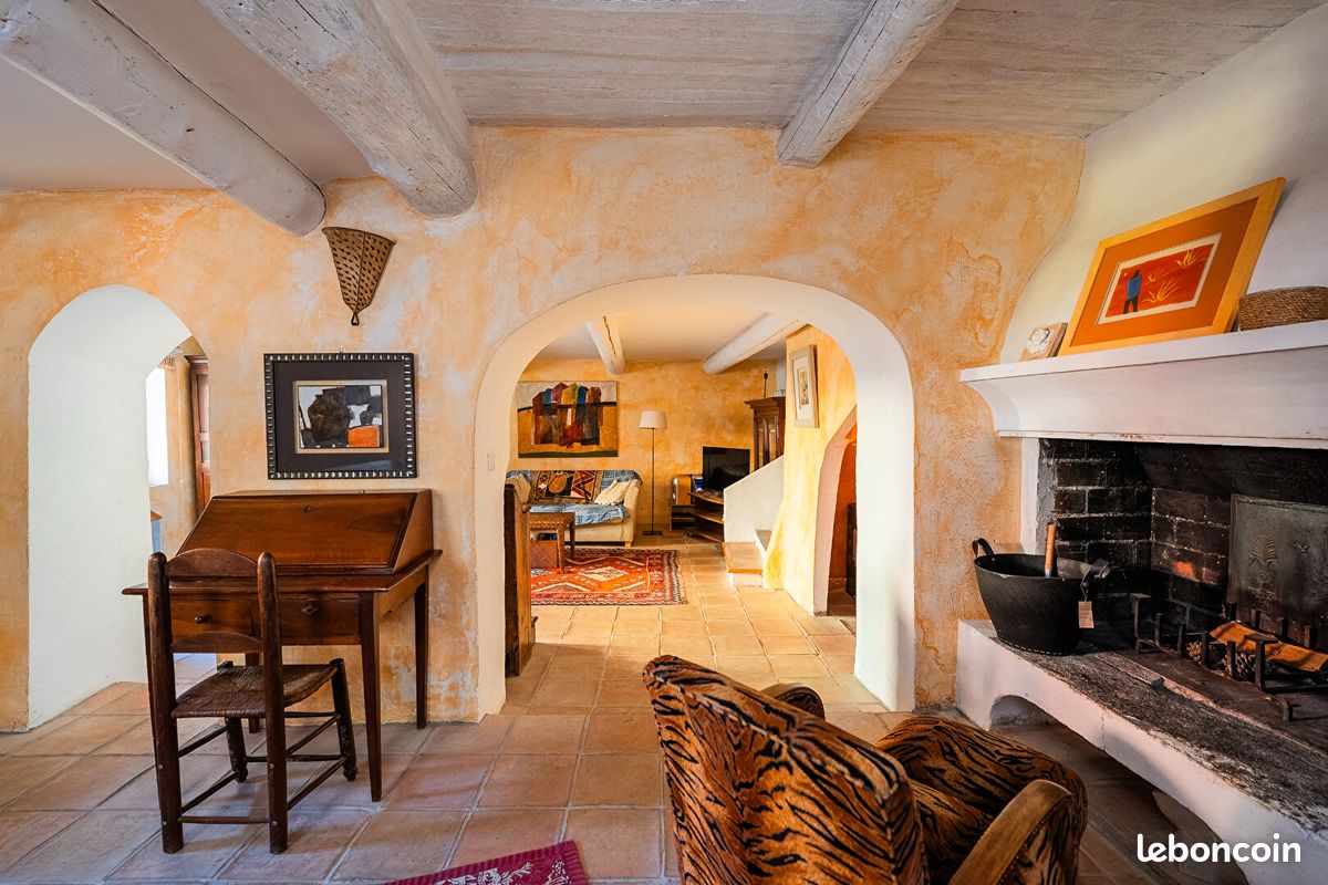 Maison 4 pièces 128 m² · à Ventabren · 128 m² · 360 000 €