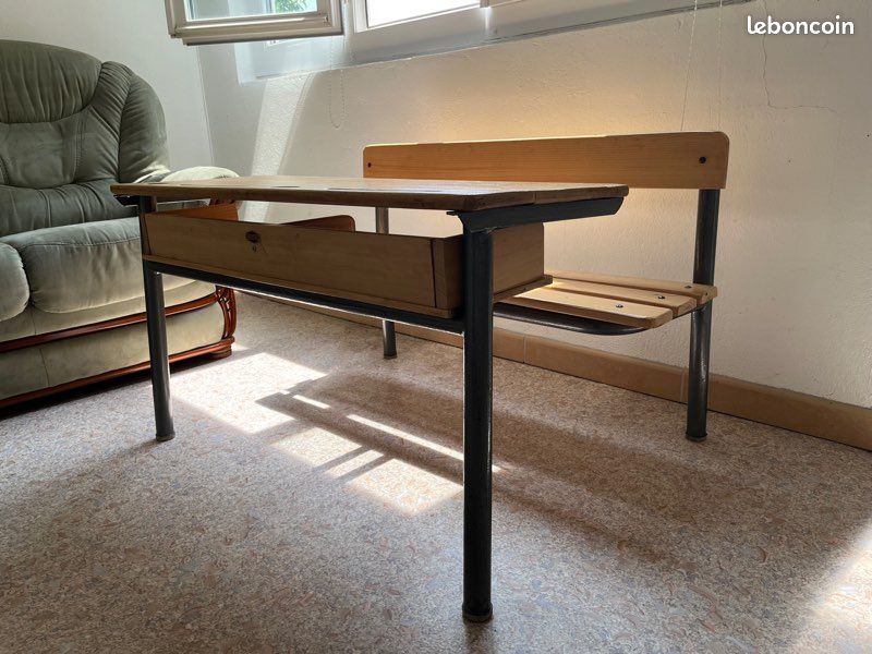 Bureau d’écolier (image 1)