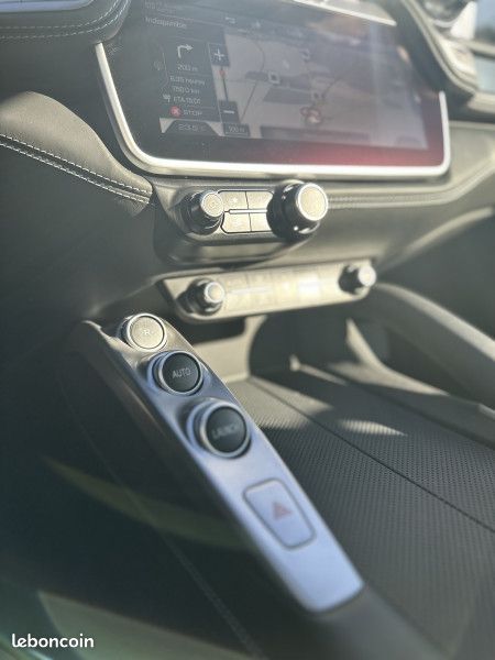 Ferrari GTC4LUSSO V8 3.9 T 610CH (image 37)