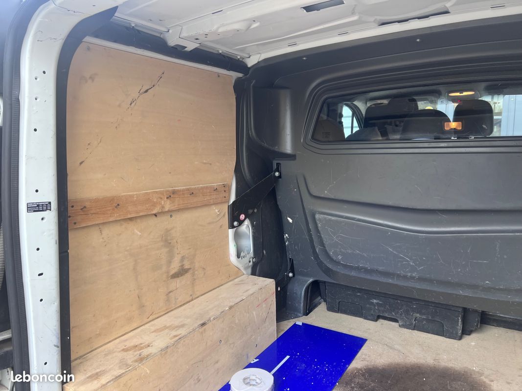 RENAULT TRAFIC COMBI L1H1 1.6 DCI 120CH 6 PLACES GALLERIE / CAMERA DE RECUl (image 26)