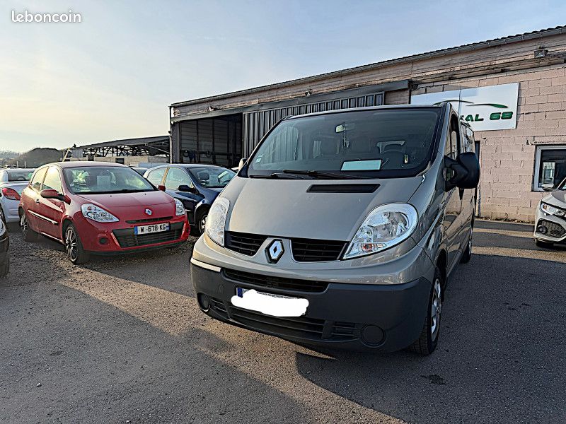 Renault TRAFIC II PASSENGER L1H1 1000 2.0 DCI 90CH AUTHENTIQUE (image 1)