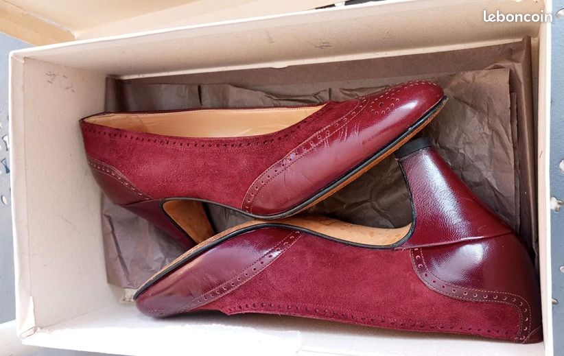 Magnifiques escarpins tout cuir T 34.5 (image 8)