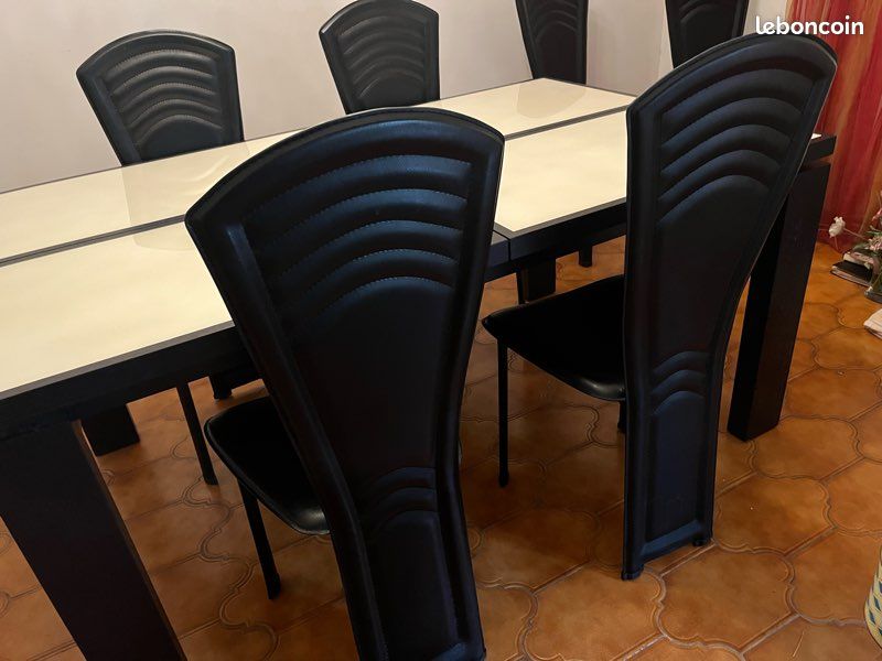 Très bonne affaire - table bois et verre avec rallonge incorporé + 6 chaises - LA MAISON CONTEMPORAINE (image 1)
