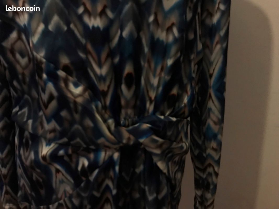 Tres belle robe marque Charlize taille 38 (image 1)