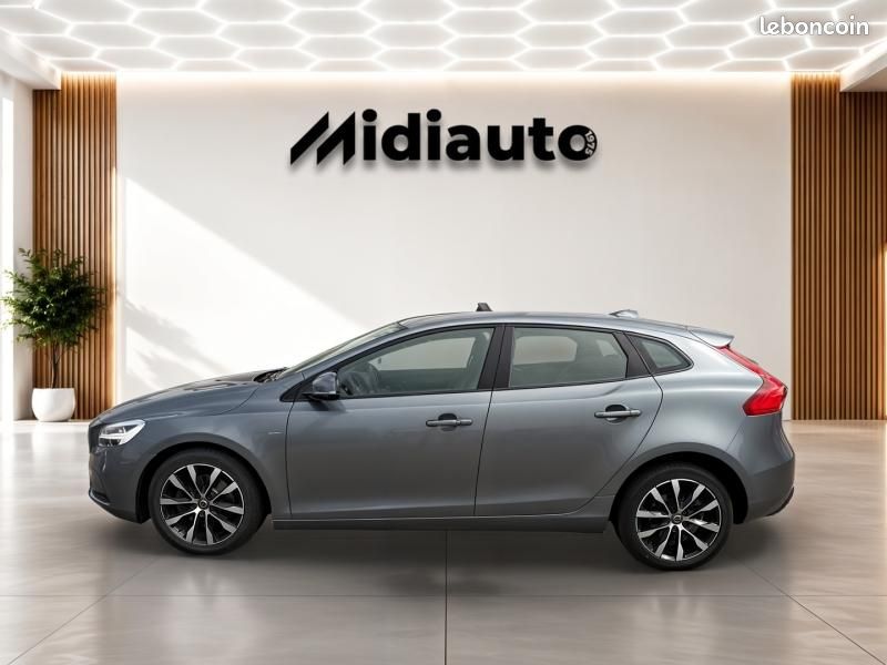 Volvo V40 T2 122ch Signature Edition (image 2)