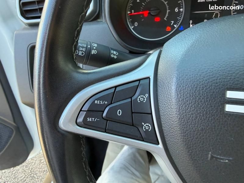 Dacia Duster 1.5 Blue dCi 115ch Journey 4x4 (image 20)