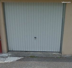 Parking 10 m² · à Lagnieu · 10 m² · 85 €