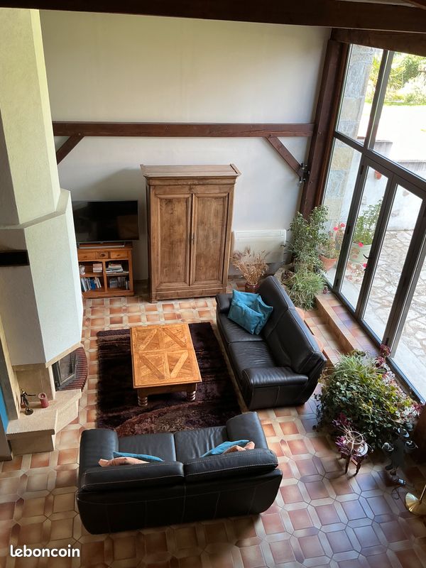 Maison 8 pièces 216 m² · à Gannat · 216 m² · 485 000 €