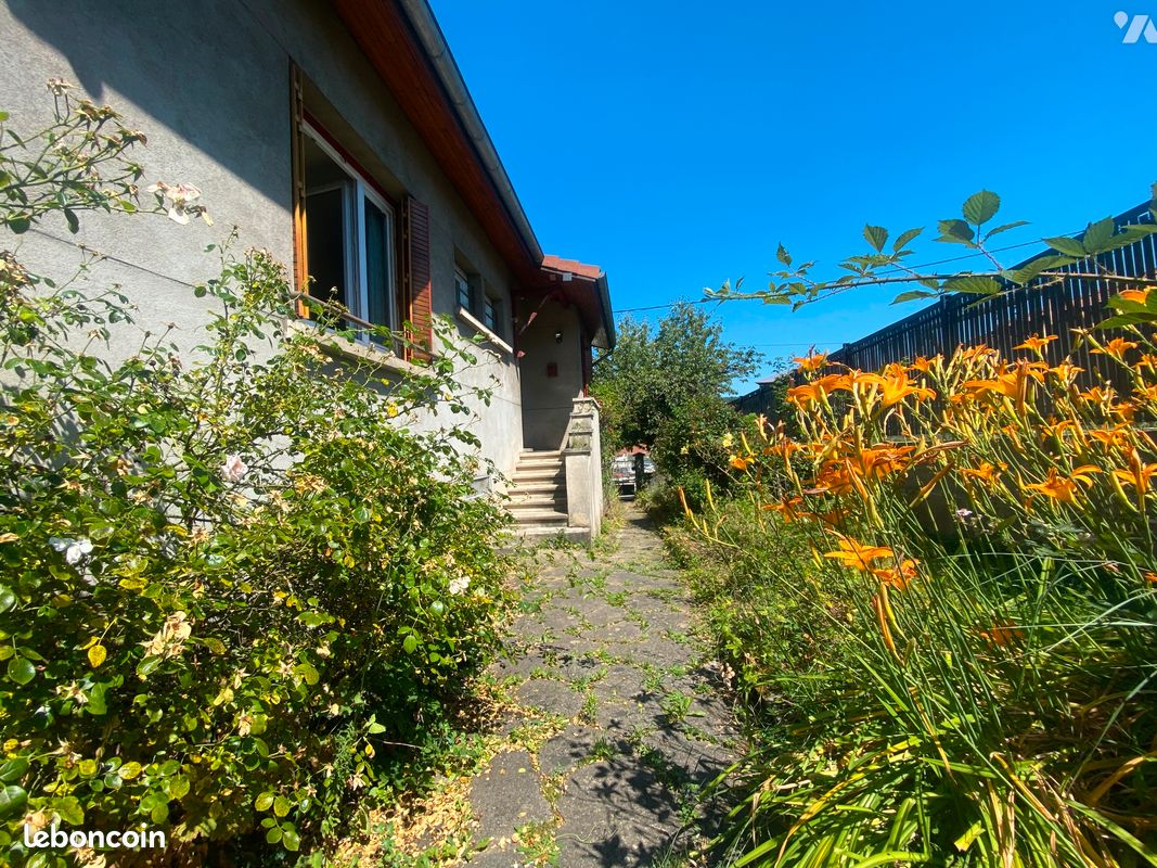 Maison 4 pièces 75 m² · à Le Chambon-Feugerolles · 75 m² · 135 000 €