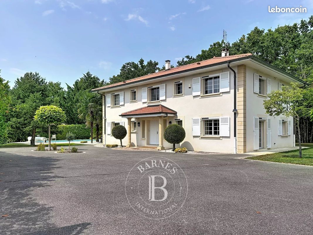 Maison 7 pièces 268 m² · à Veigy-Foncenex · 268 m² · 1 875 000 €