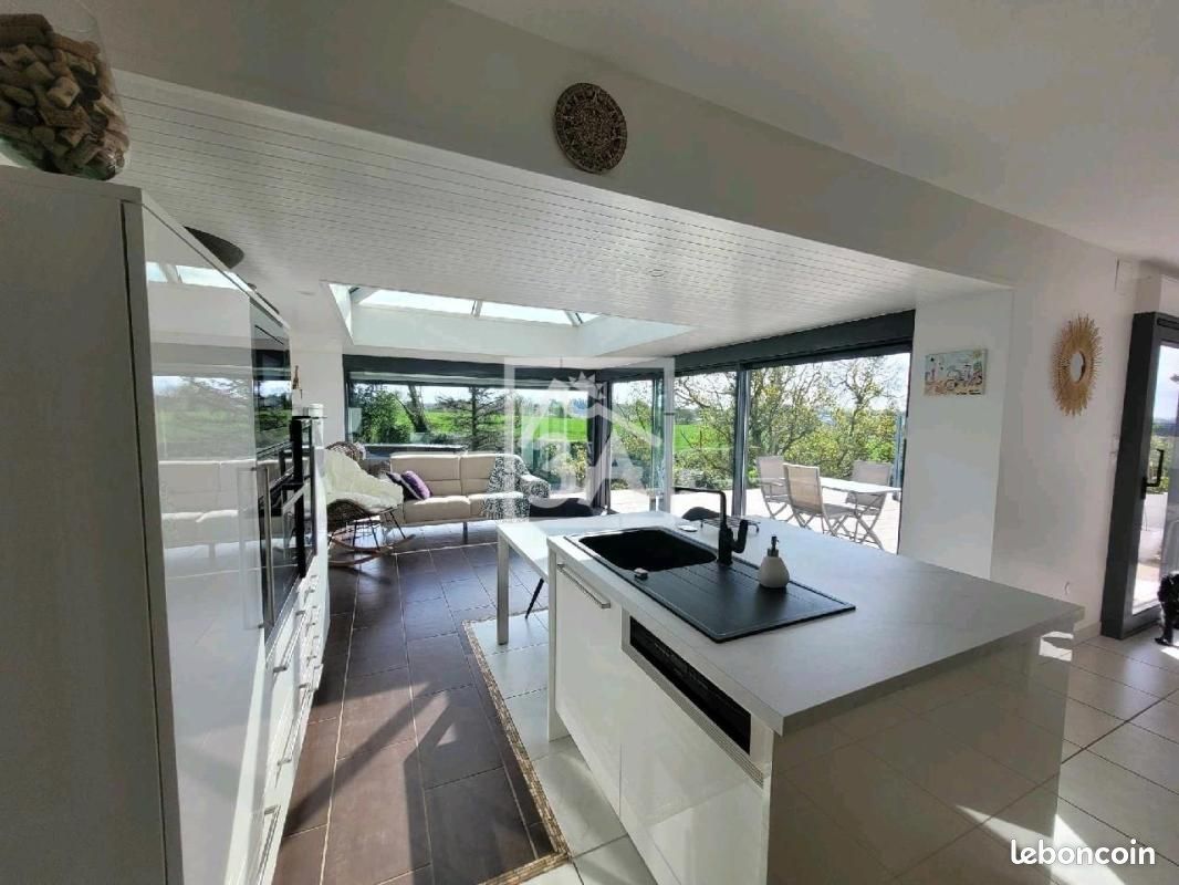 Maison 9 pièces 178 m² · à Saint-Martin-Boulogne · 178 m² · 555 000 €