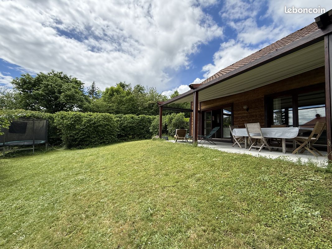Maison 6 pièces 130 m² · à Grilly · 130 m² · 895 000 €