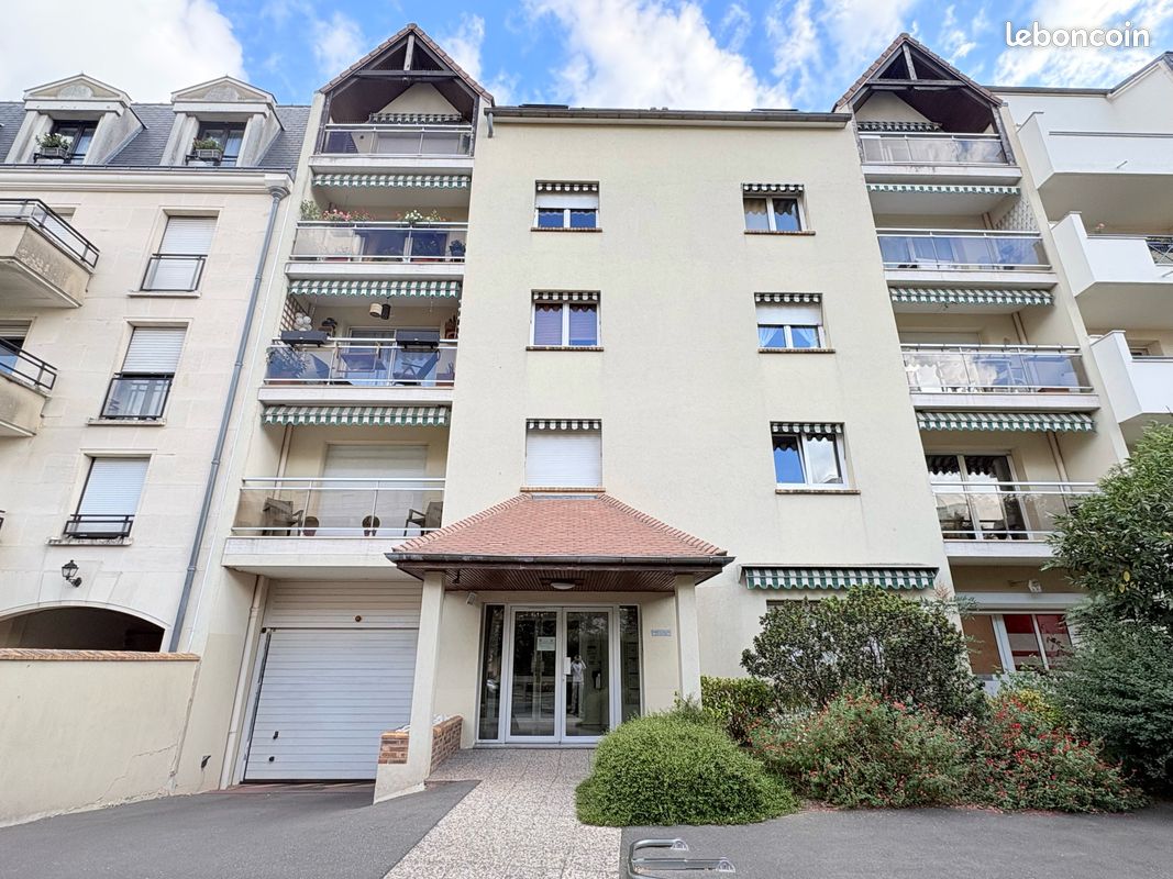 Appartement 5 pièces 113 m² · au Plessis-Trévise · 113 m² · 418 000 €