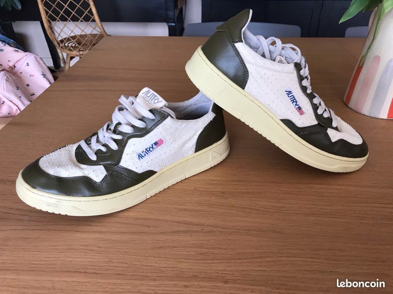 Chaussures baskets AUTRY homme taille 45 (image 1)
