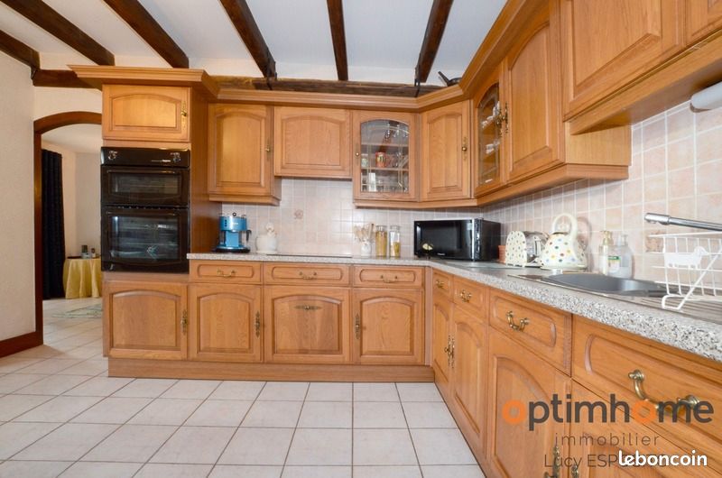 Maison de village 6 pièces 187 m² - Épenède 16490 (image principale 6)