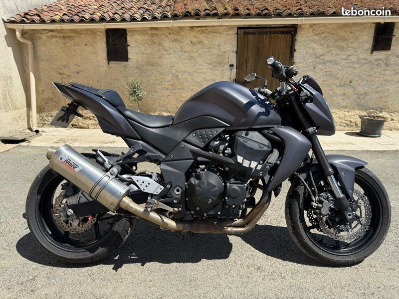 Kawasaki Z750 - Motos
