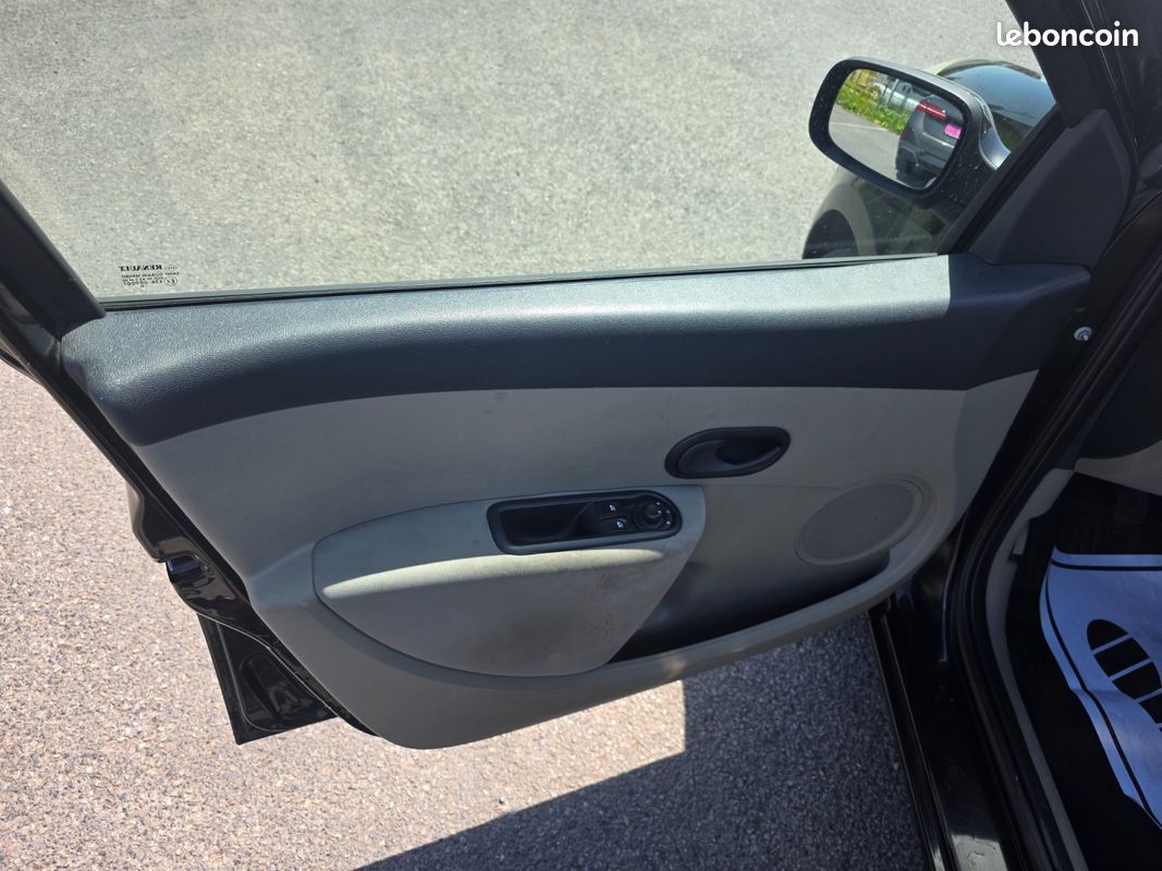 Renault Clio 1.5 DCI 68CV FAIBLE KILO CERTIFIE (image 12)