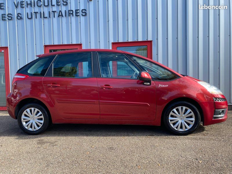 Citroen c4 Picasso 1.6 hdi 110 cv pack ambiance (image 2)