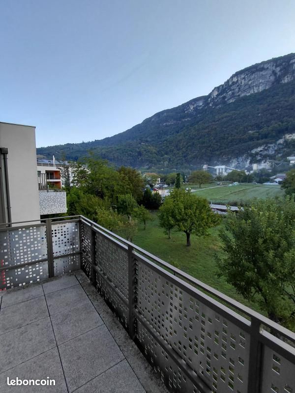 Appartement 3 pièces 63 m² · à La Buisse · 63 m² · 632 €/mois