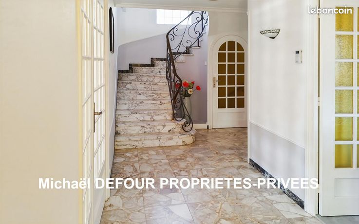 https://img.leboncoin.fr/api/v1/lbcpb1/images/fc/91/05/fc91052f2b4de4702b3a8798cdf36be81ee3585f.jpg?rule=ad-image