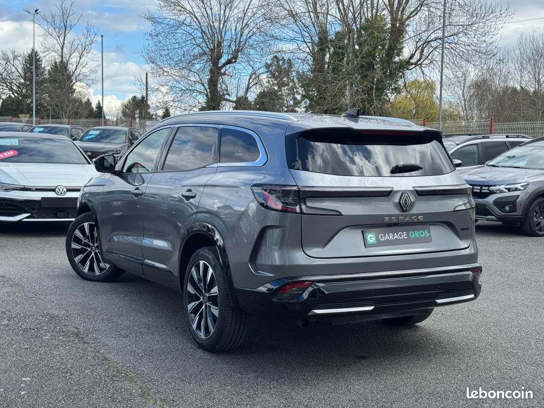 Renault Espace VI E-Tech hybrid 200 Techno (image 2)