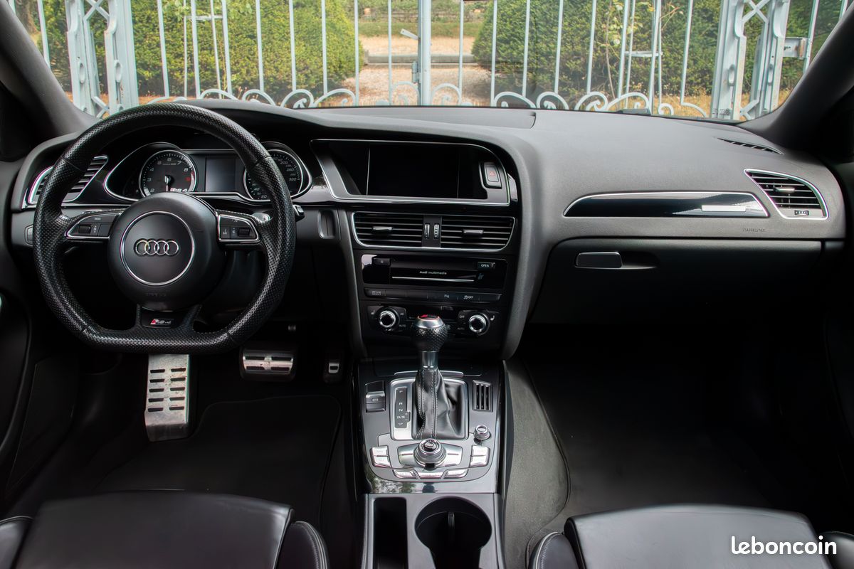 Audi RS4 Avant (B8) 4.2 TFSI V8 450ch *Châssis Sport Plus / Sièges électriques chauffants à mémoire / Différentiel quattro Sport / Feux dynamiques / Radars + Caméra (image 6)