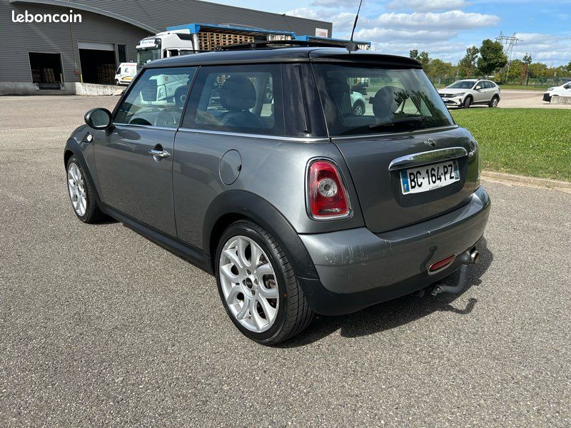 Mini Cooper 1.6 À 2690 (image 2)