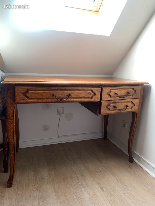 Bureau 3 tiroirs ancien (image 1)