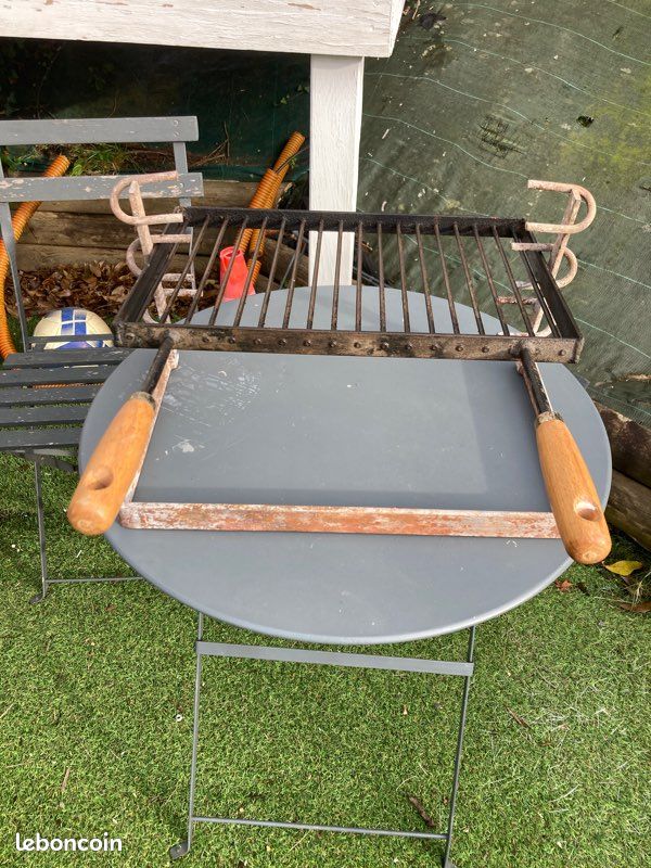 Socle et grille de cuisson cheminée (image 1)