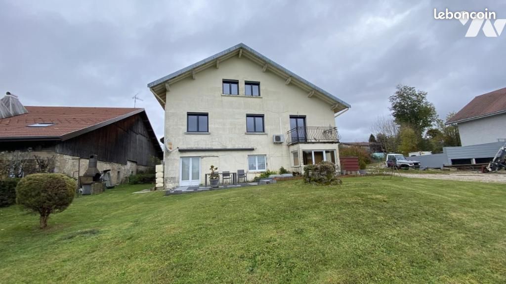 Appartement 200 m² · à Les Fourgs · 200 m² · 290 000 €