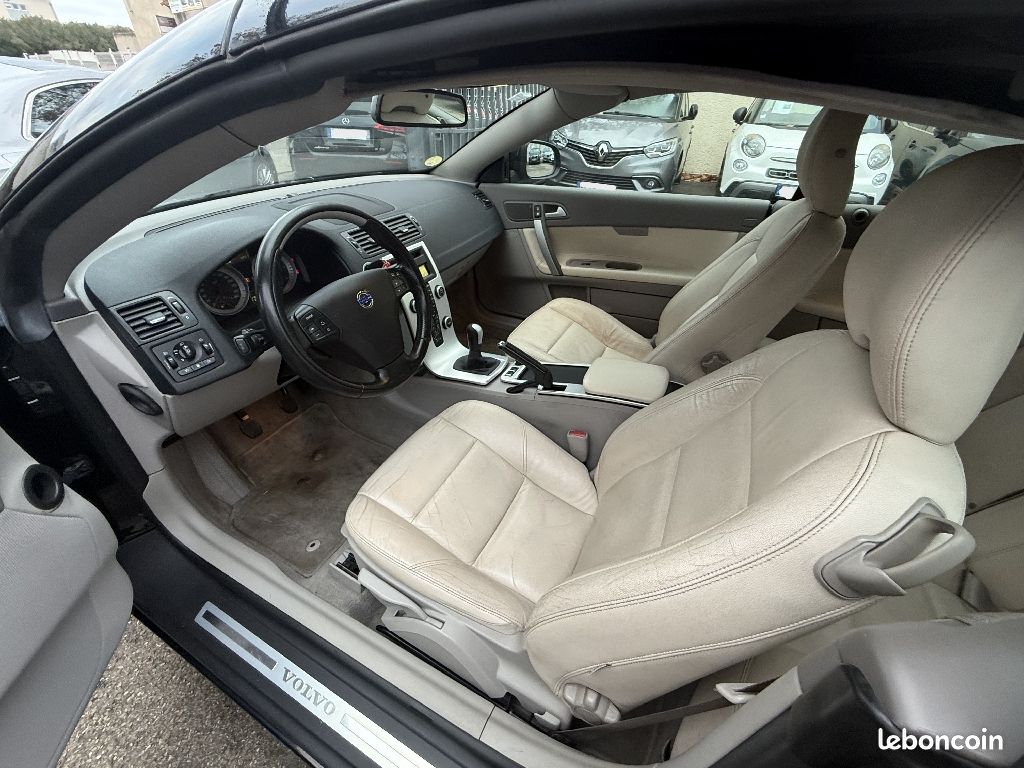Volvo C70 D3 150 ch Momentum (image 7)