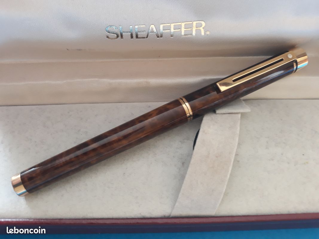 Stylo Plume SHEAFFER TARGA Laque - Plume En Or 18 Carats M396 - Occasion Comme Neuf