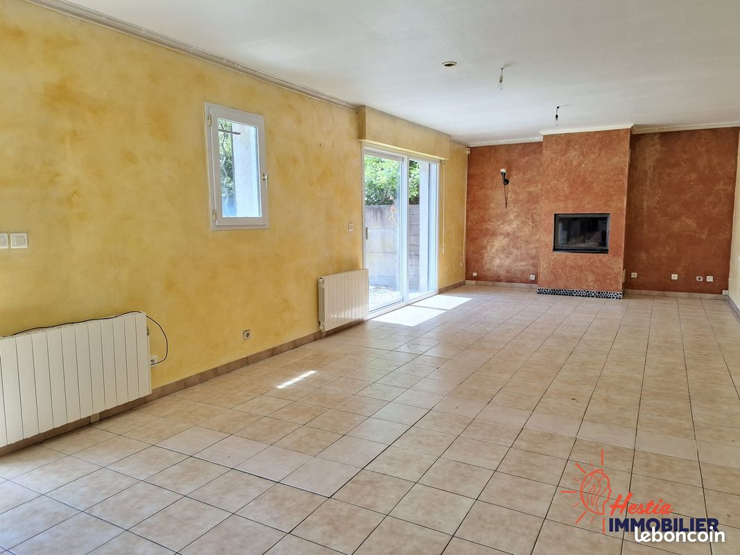 Maison 6 pièces 185 m² · à Courtisols · 185 m² · 209 500 €