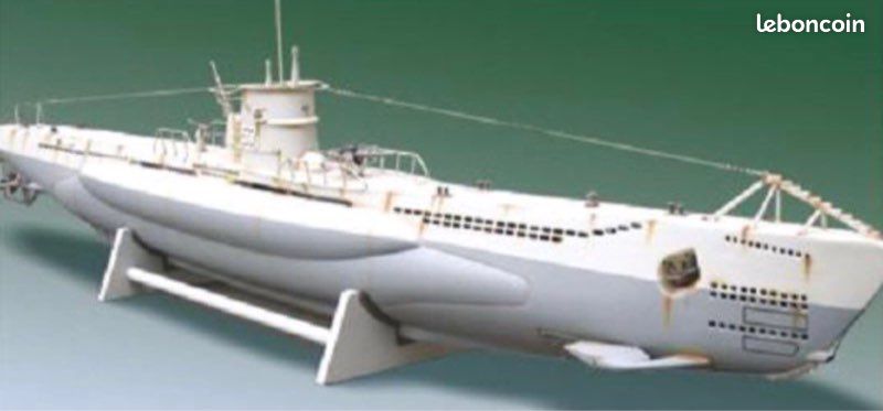 Maquette sous-marin Robbe U 47 neuve (image 1)