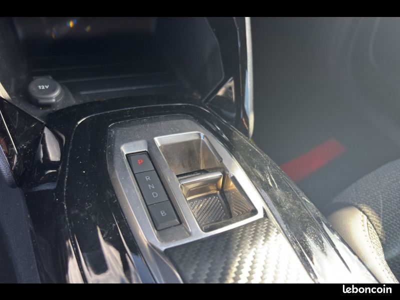 Peugeot 2008 Electrique 54 kWh 156 ch Allure (image 17)
