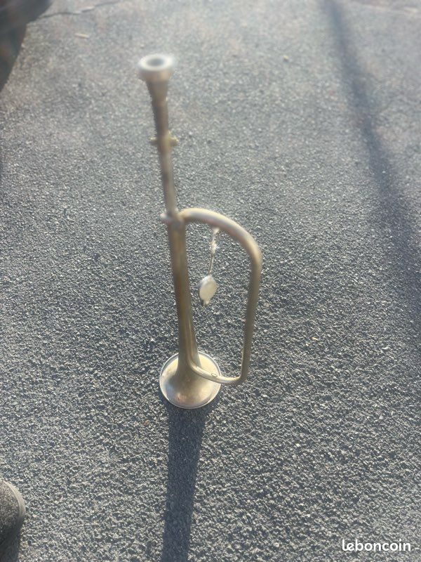 Trombone (image 1)